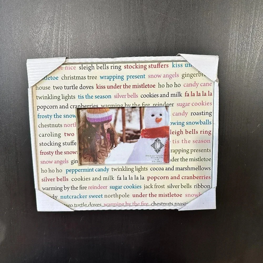 NWT Christmas / Winter Themed Photo Frame Decor 4x6 opening